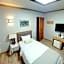 Buan Tree California Hotel