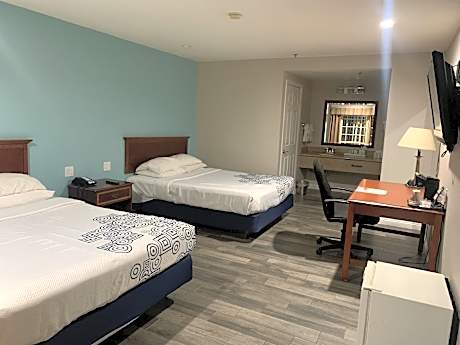 Queen Room with 2 Queen Beds