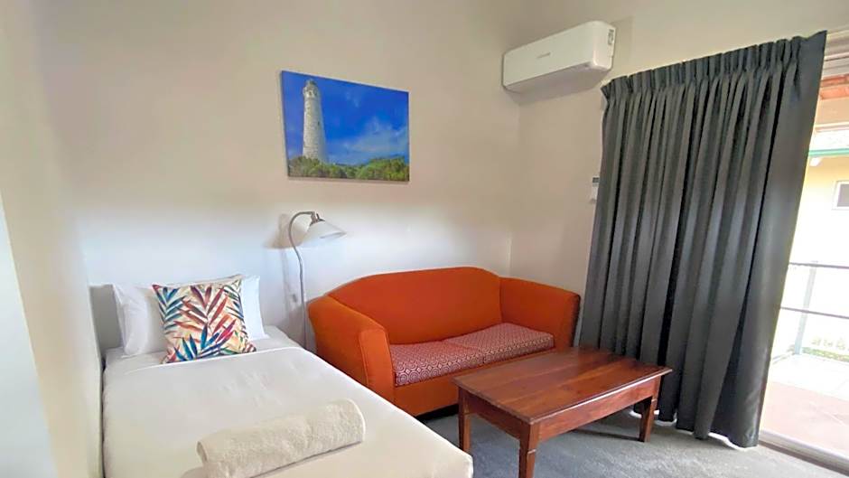 Higgins Lane Motel