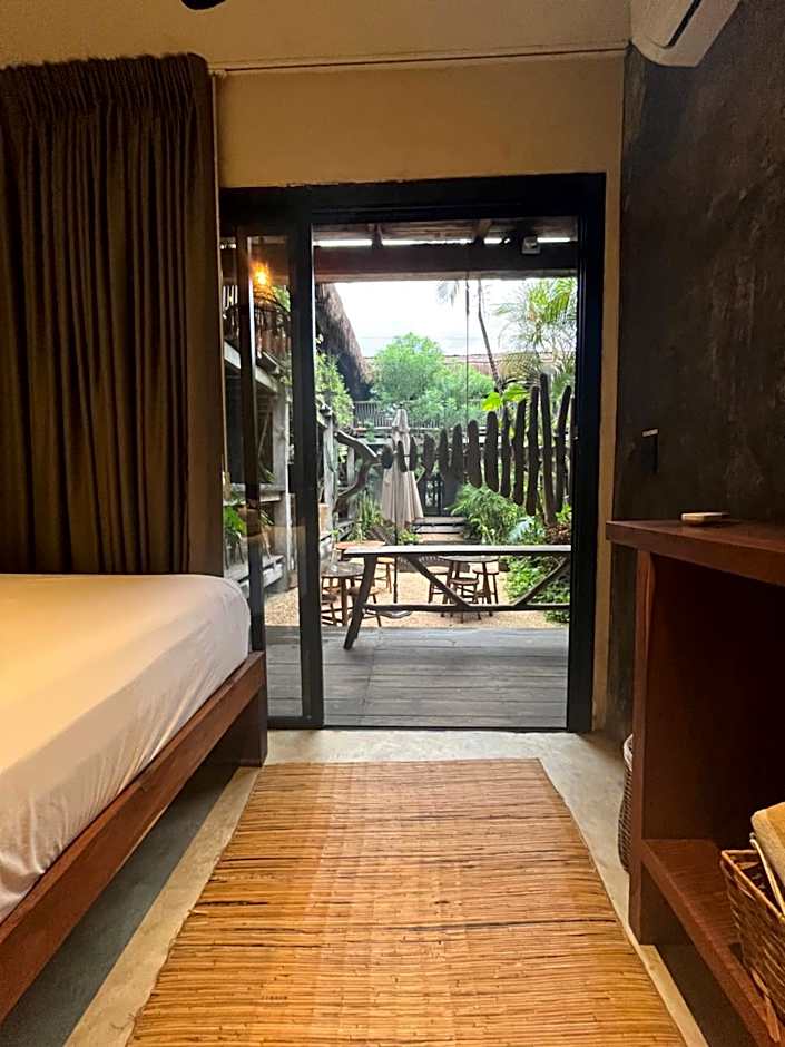 Meteora Stay & Coffeehouse Tulum