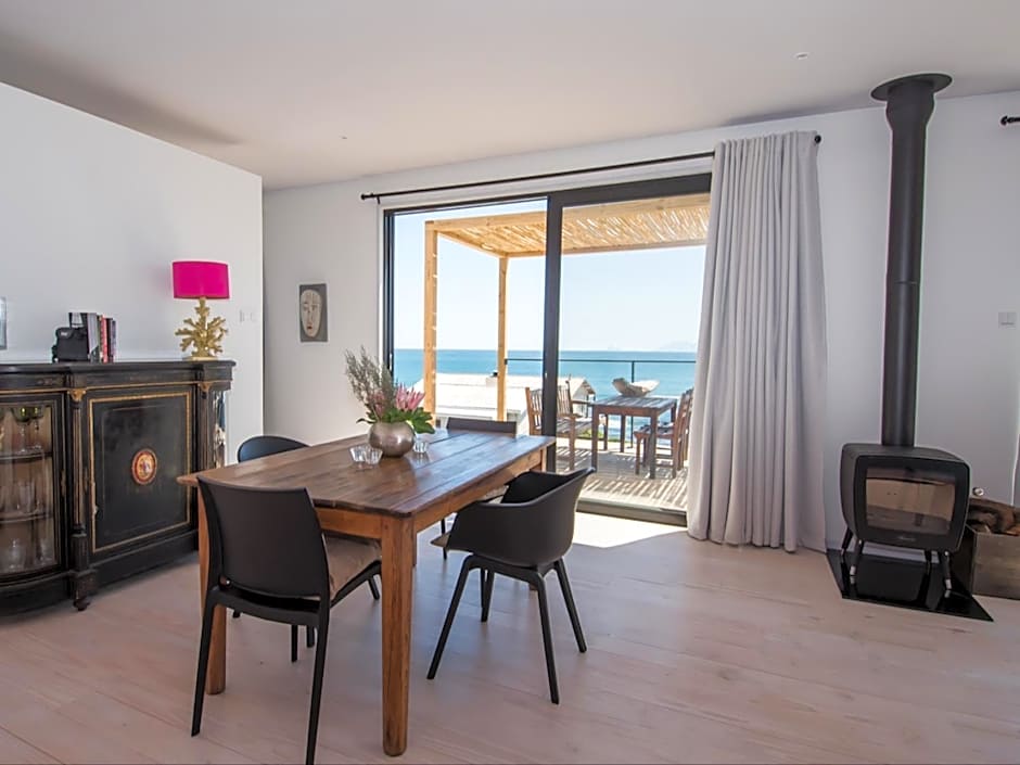 Whale and Gin Spotter