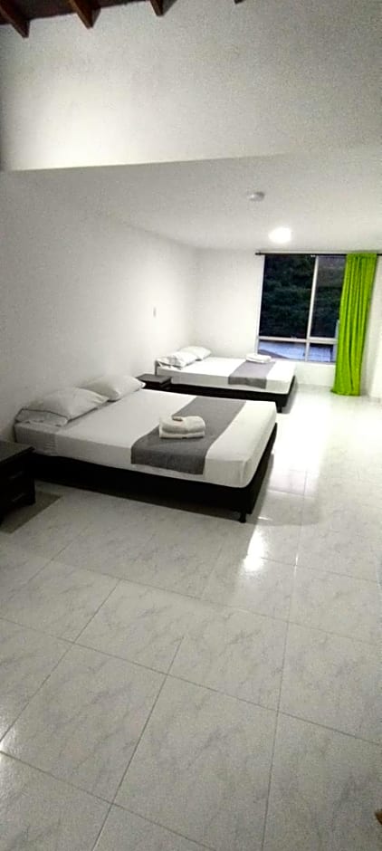 Ayenda 1230 Paradise Lleras