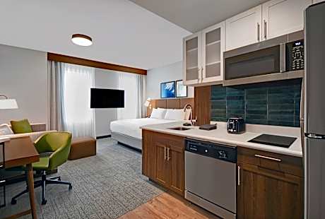 King Studio Suite
