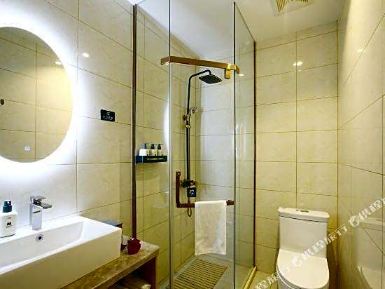 Morland Hotel