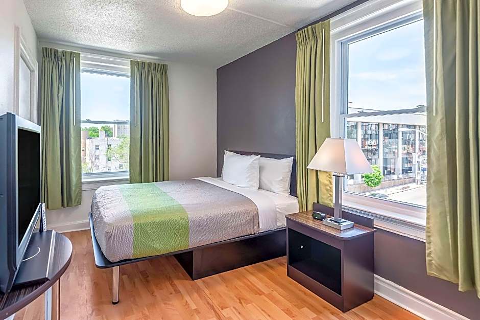 Quality Inn & Suites Kansas City Downtown