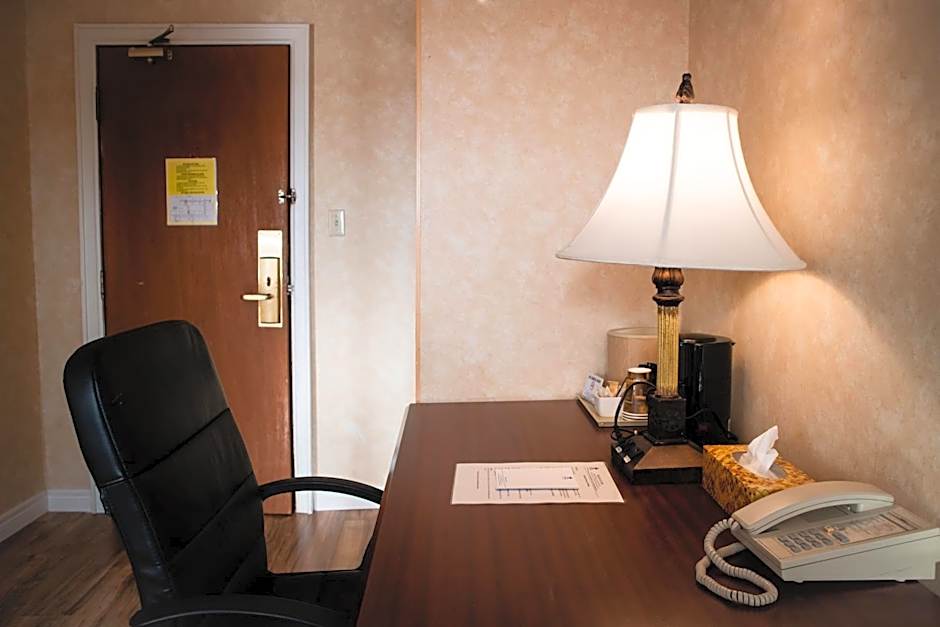 Royal Inn and Suites at Guelph