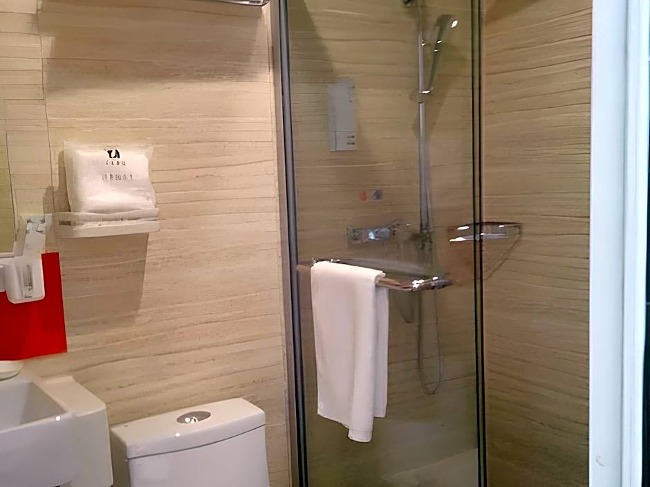 7 Days Premium Jiaozuo Renming Road Normal Institution