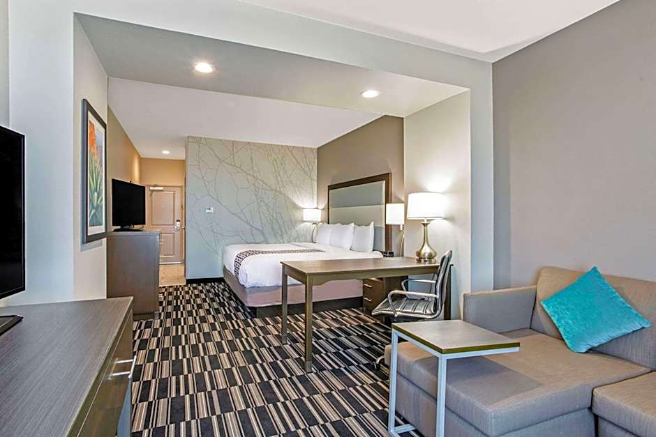 La Quinta Inn & Suites by Wyndham Sweetwater East