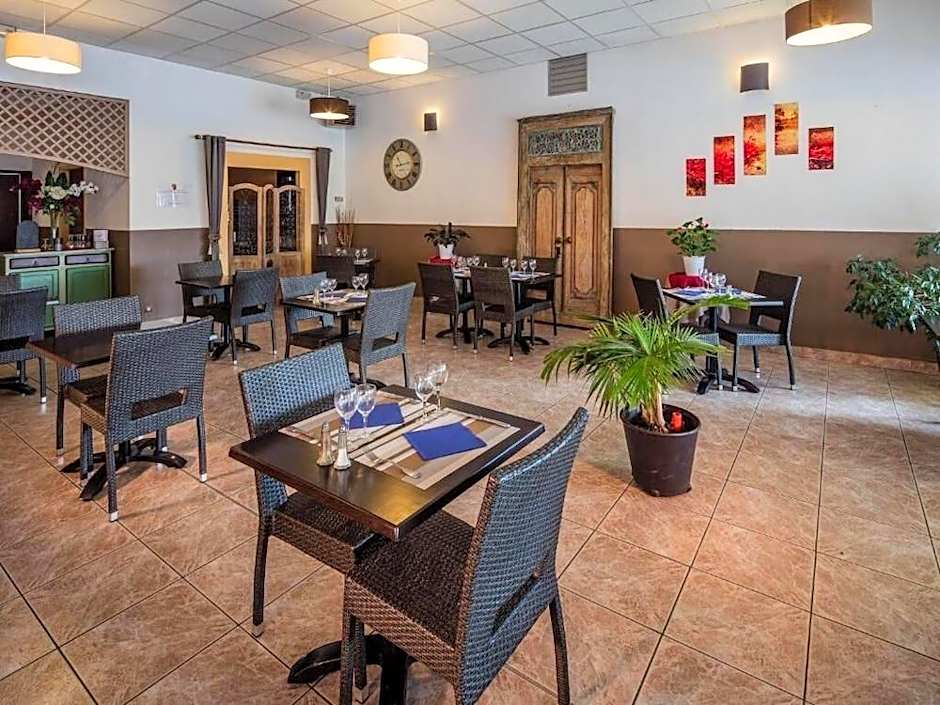 Noemys Aigues-Mortes - Hotel Avec Piscine