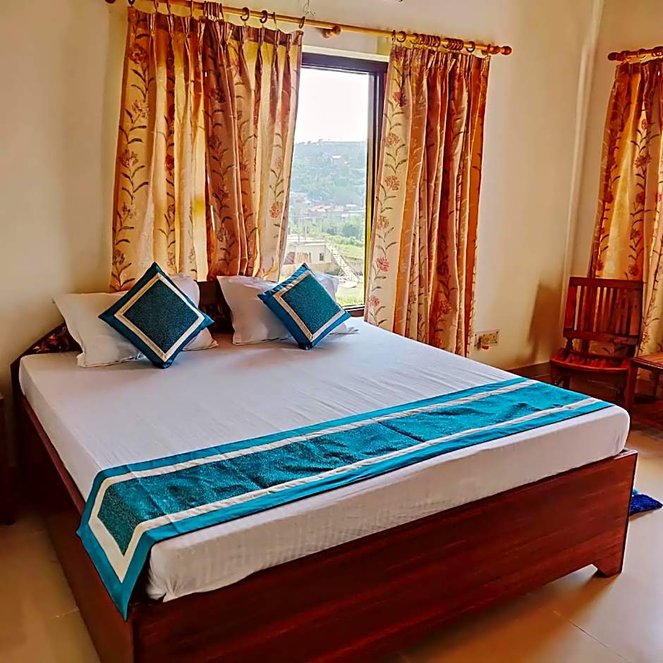 Dev Cottage and Homestay