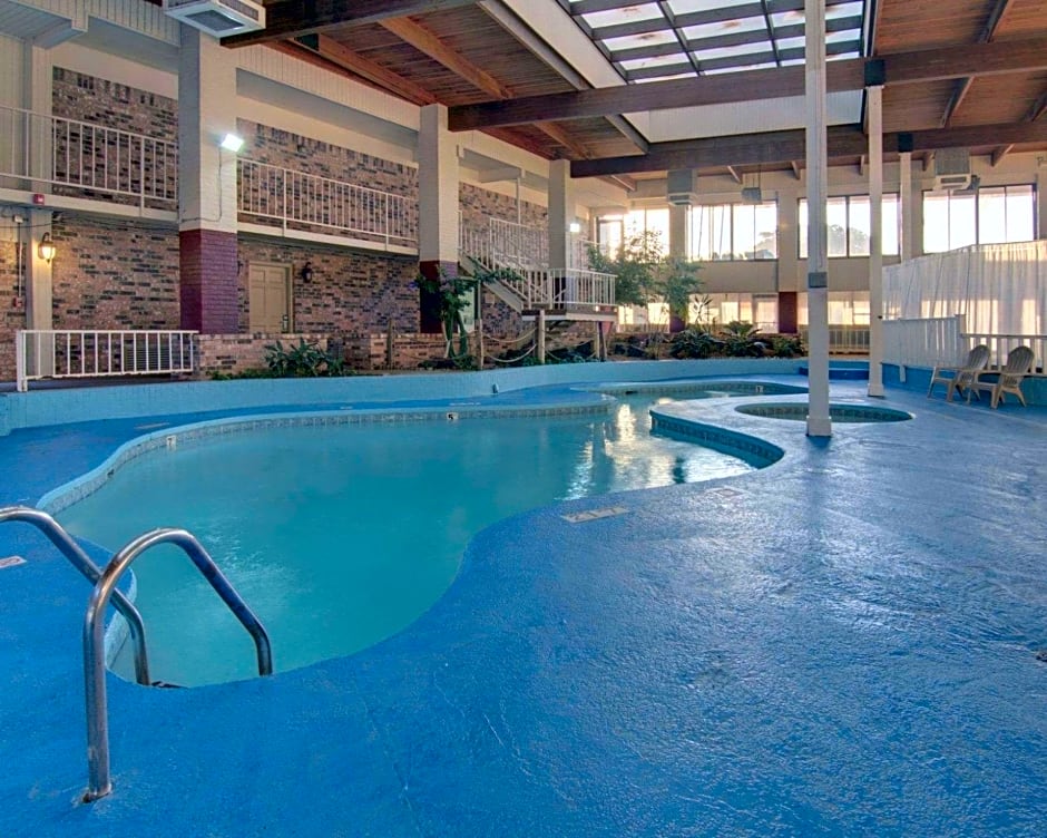 Rodeway Inn Conference Center El Dorado