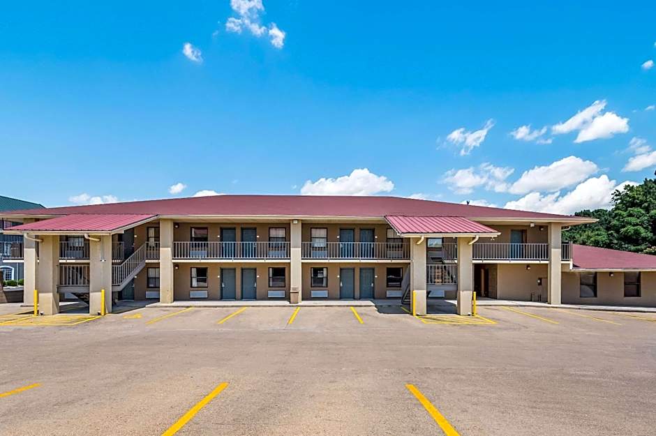 Quality Inn & Suites Hot Springs-Lake Hamilton