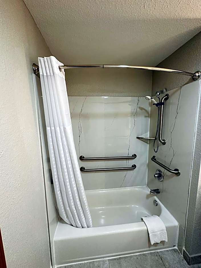 Super 8 by Wyndham Elizabethtown
