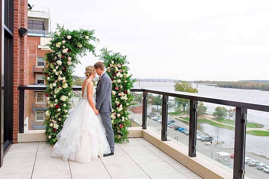 The Merrill Hotel, Muscatine, a Tribute Portfolio Hotel