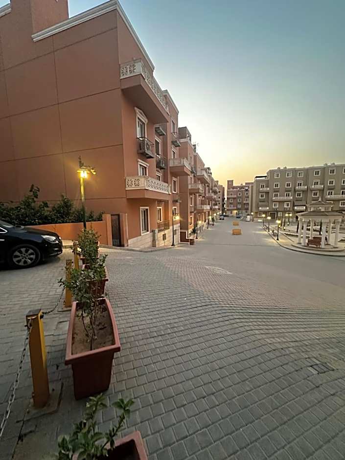 Hotel appartment for Rent in new cairo شقة فندقية بالقطامية التجمع الخامس