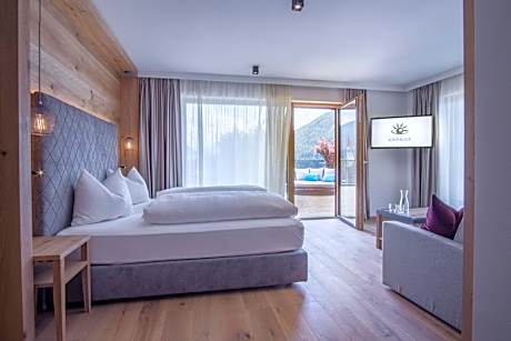 Superior Double or Twin Room with Terrace