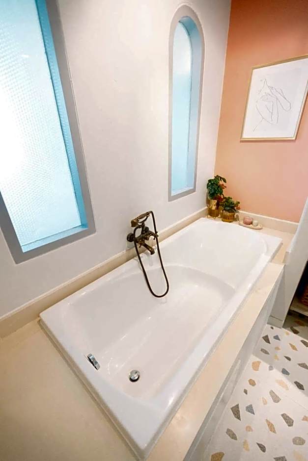 Chelona Beachfront Huahin