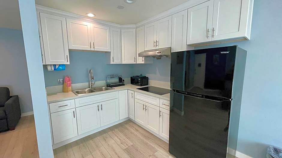 Quintessence ApartHotel