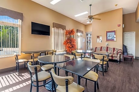 Econo Lodge