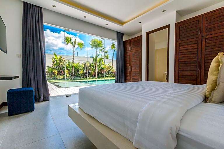 Beautiful Villa Juna 3 Bedroom in Seminyak