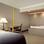 Super 8 by Wyndham Meadowlands