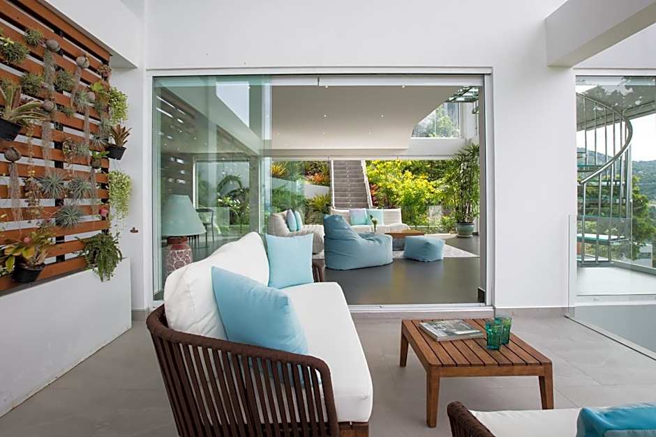 Panoramic Duplex Studio