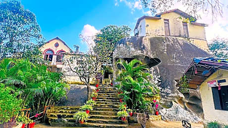 Royal Heritage Lake View Resort