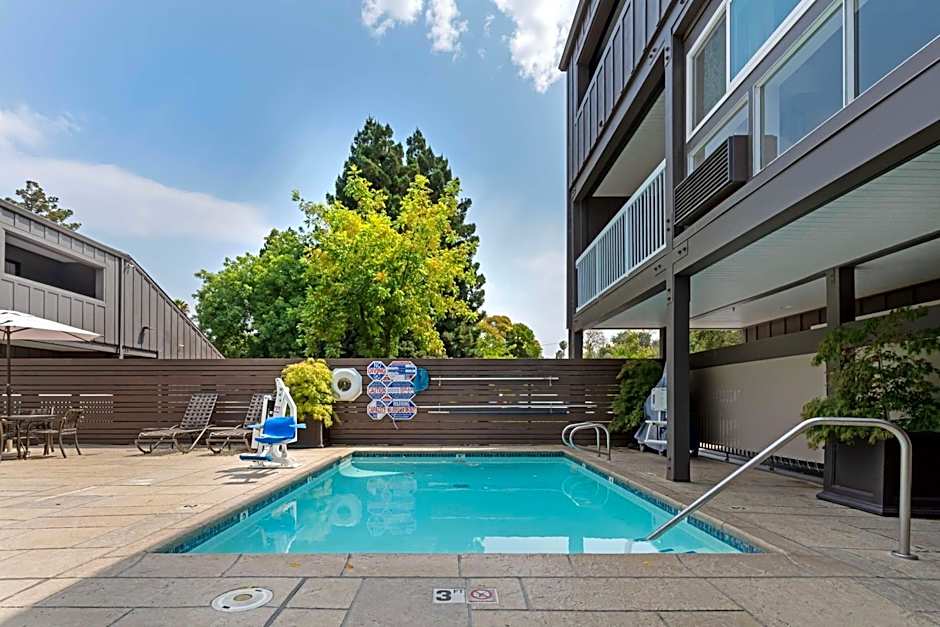 Best Western Plus Inn At The Vines