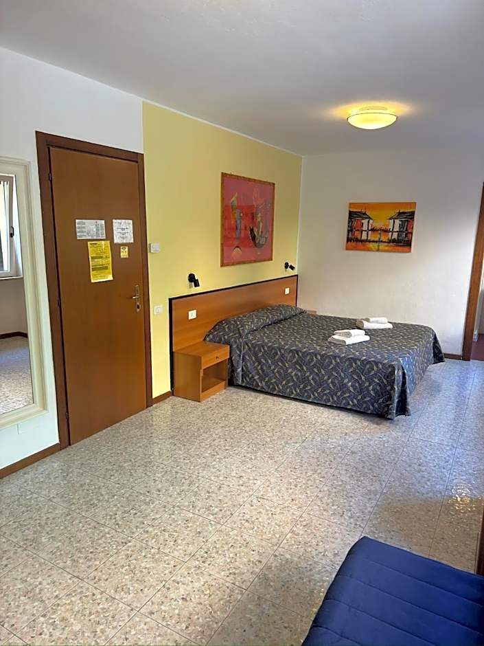 Hotel Benacus