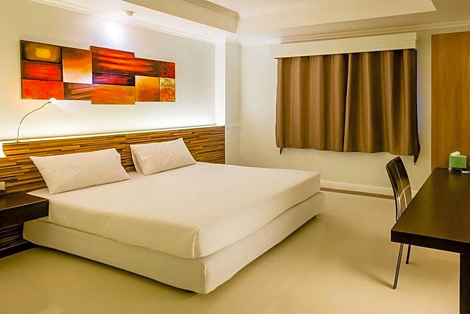The Rich Hotel