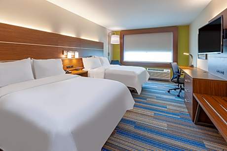 Standard Room with Two Queen Beds