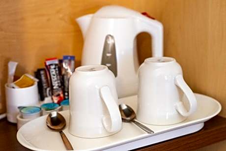 Standard Twin Room with Free Hot Breakfast