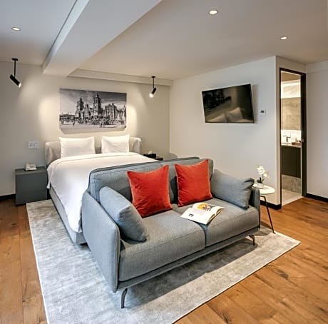 Standard Suite
