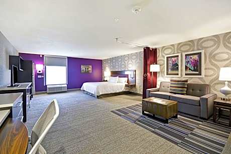 1 King Bed Studio Suite Nonsmoking