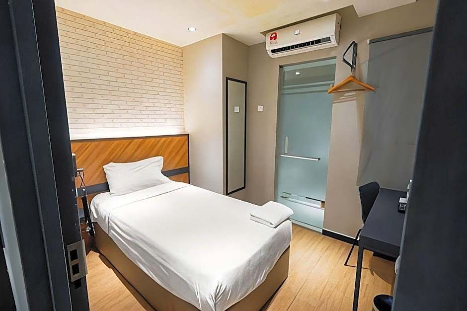 Hotel 99 Seri Kembangan Serdang
