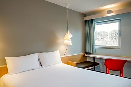 Standard Double Room with Double Bed