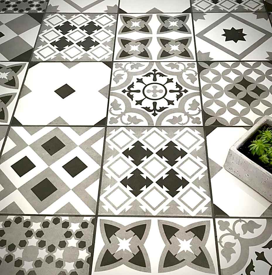 Breakers Guest House