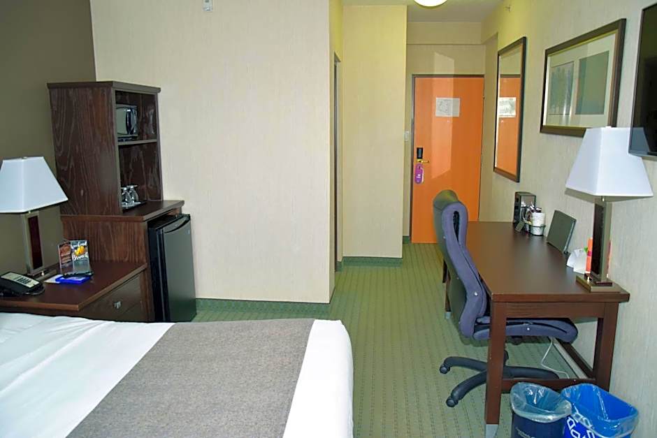 Coast Lethbridge Hotel & Conference Centre