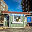 HH 207 Ski-InOut Sunrise Views Village Steps Sleeps 4