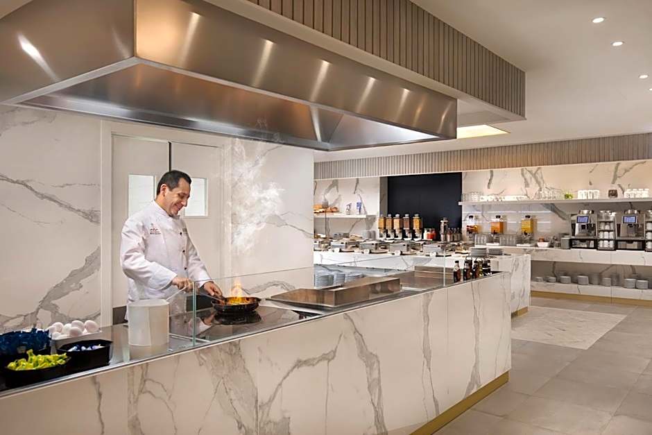 Crowne Plaza Zurich By IHG