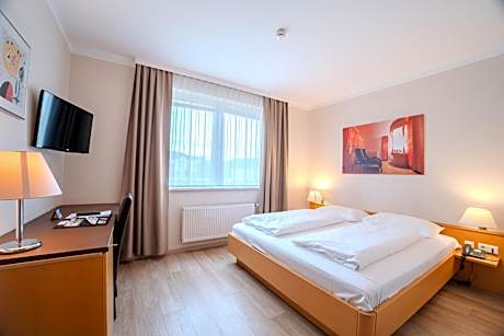 Economy Single Room