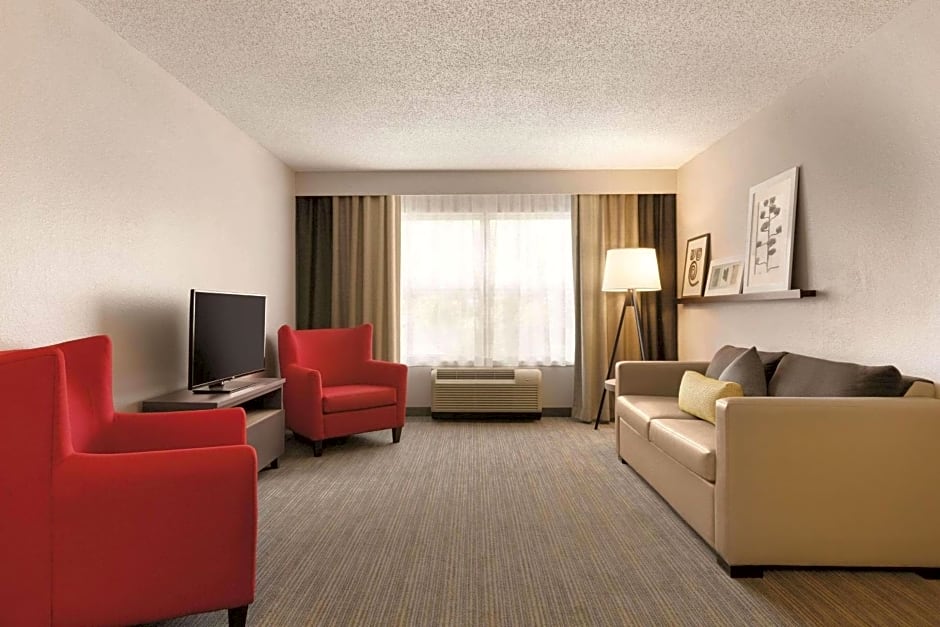 Country Inn & Suites by Radisson, Brooklyn Center, MN