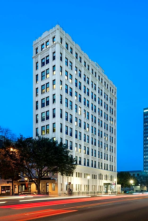 Moxy Columbia Downtown