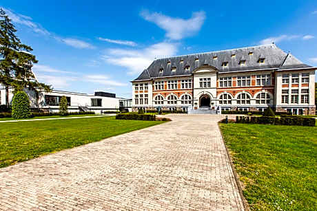 Terhills Hotel