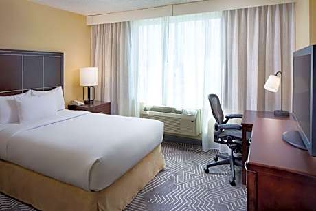 1 Queen Treat Self Amenity