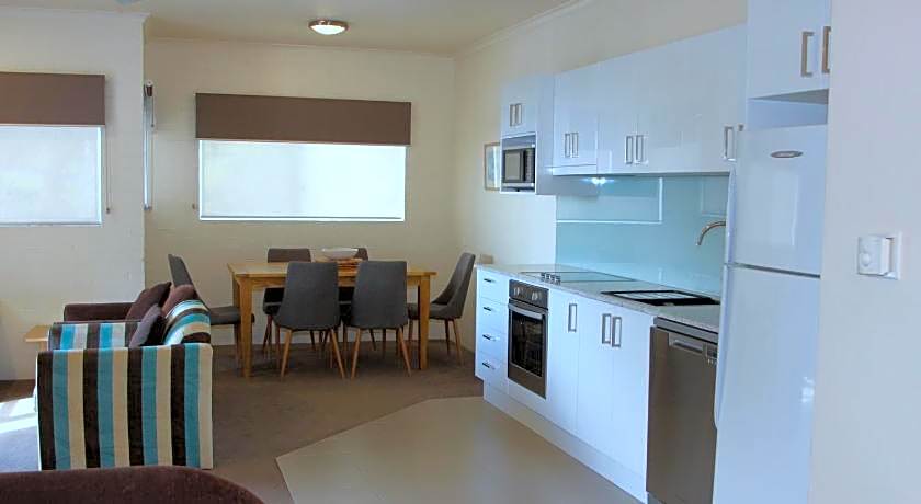 Mollymook Cove Apartments