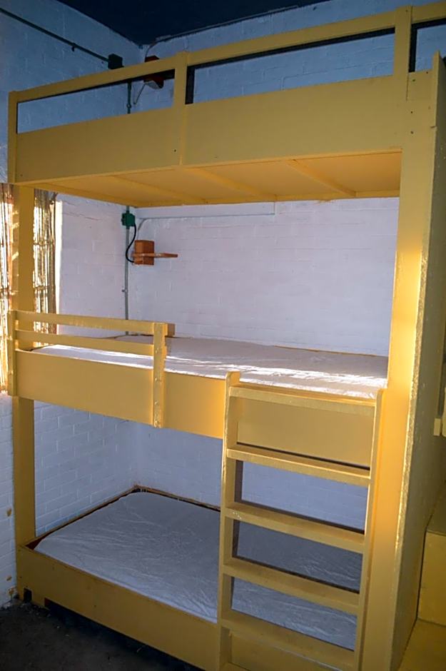 Canova Hostel & Pizza