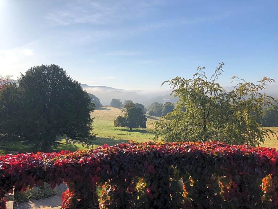 Florence Nightingale Suites At Lea Hurst