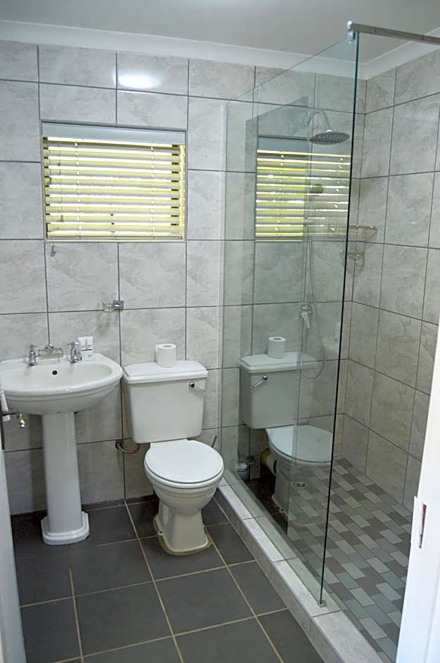 Crystal Rose Lodge & Spa