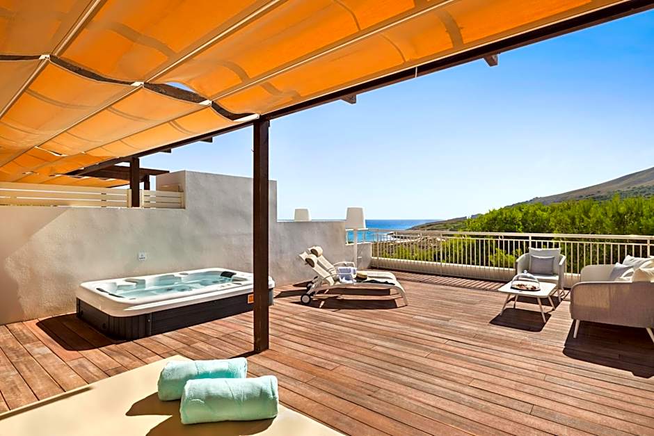 VIVA Suites & Spa Adults Only 16+